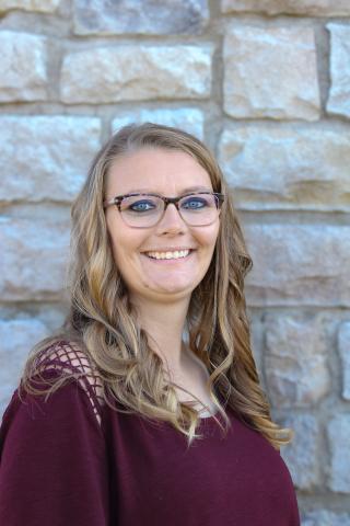 Ashley Walterbusch Headshot