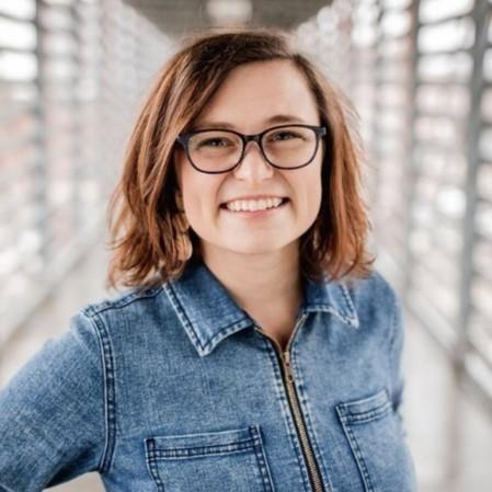 Lynley Closson Headshot