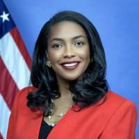 Kylie Adefehinti headshot